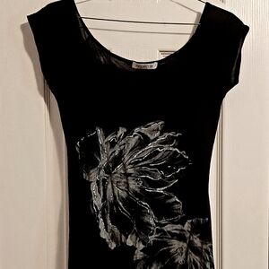 Arden B, long black shirt